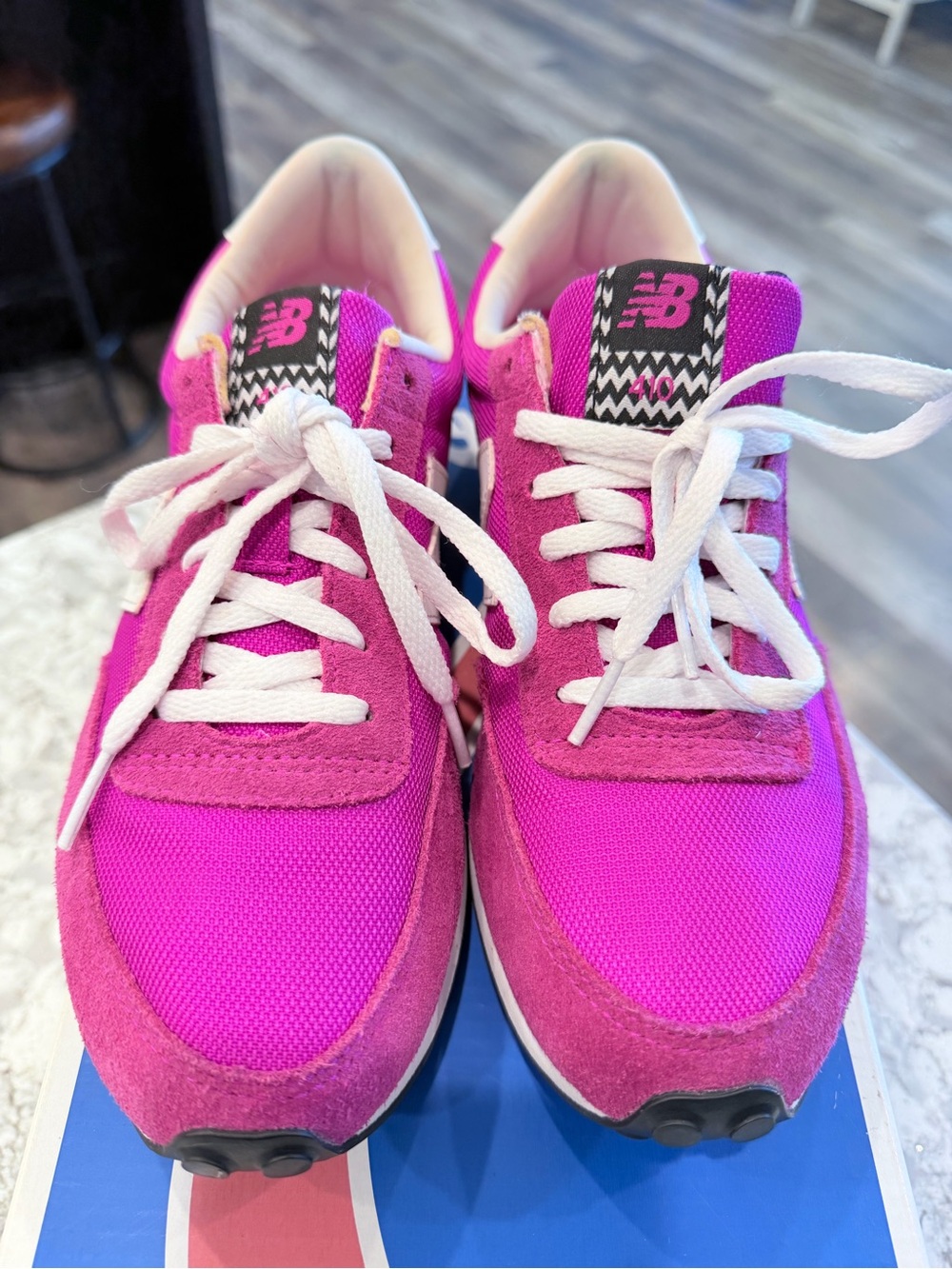 New Balance WL410VIA Pink Retro Runner Low-Top Sneakers Woman’s Size 9 Great Con - Picture 2 of 8